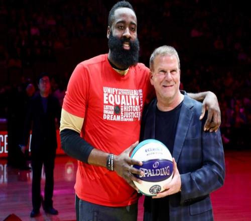 队友助力首,战告捷,退钱哥表现,金年会,金年会官网,中国金年会,金年会入口