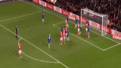 独家揭秘：前青岛海牛铁卫韦斯转战山城，加盟重庆铜梁龙新篇章！